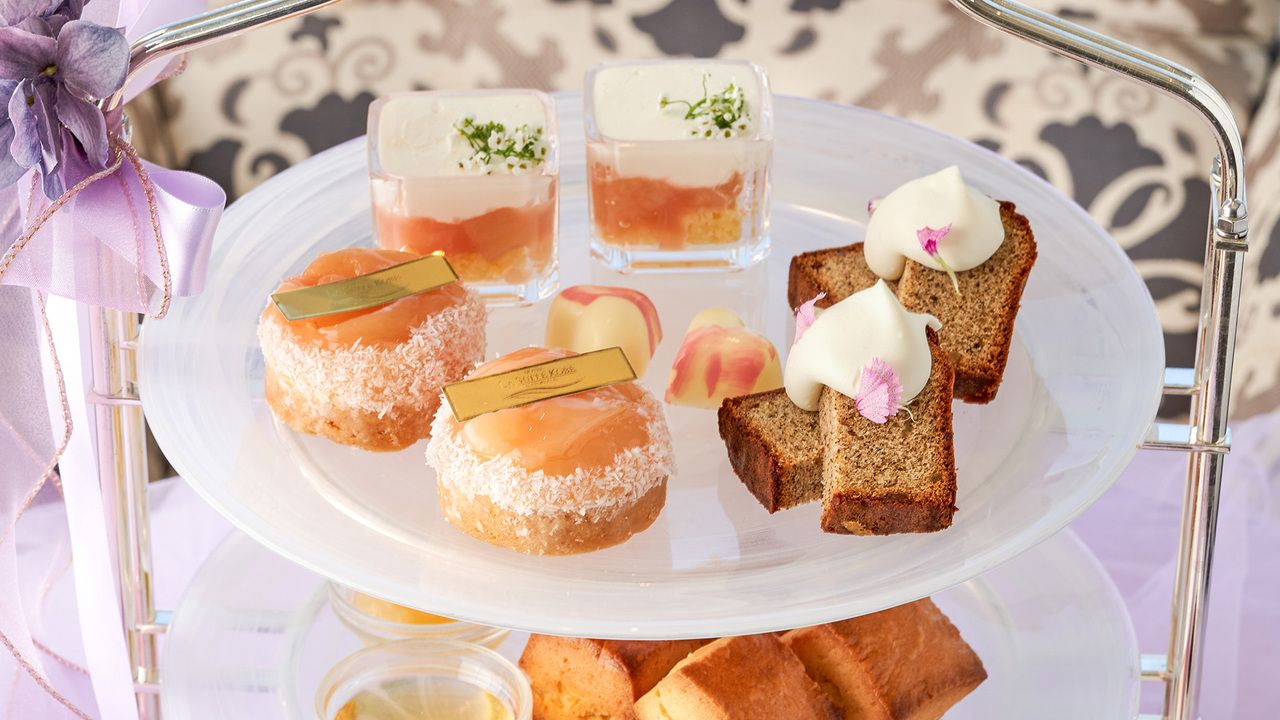 【Peach Afternoon Tea】Unlimited refills on coffee! Includes rosé sparkling wine.