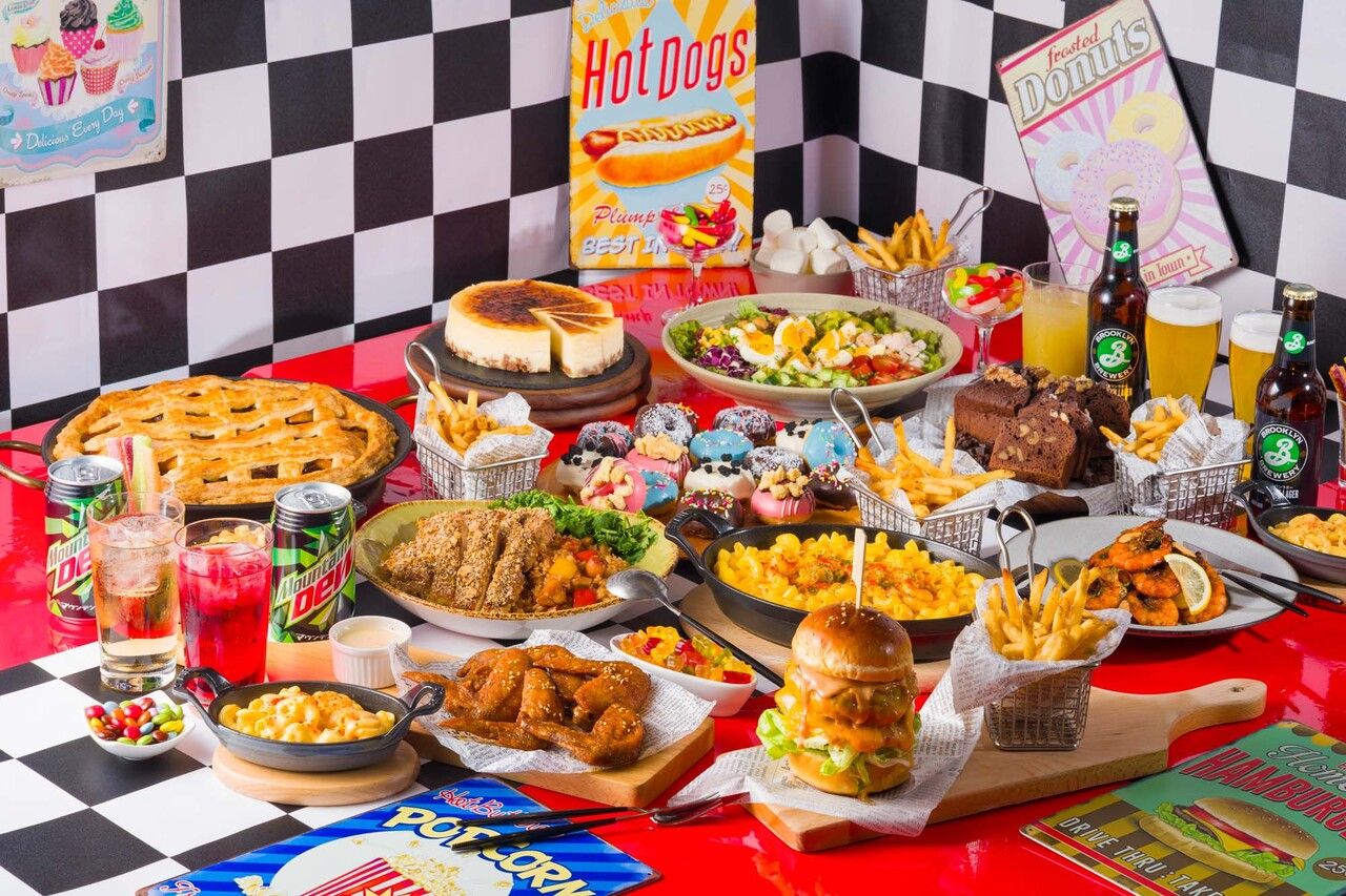 American Lunch Buffet － available only for 1:30 PM reservations on Saturdays, Sundays, and public holidays