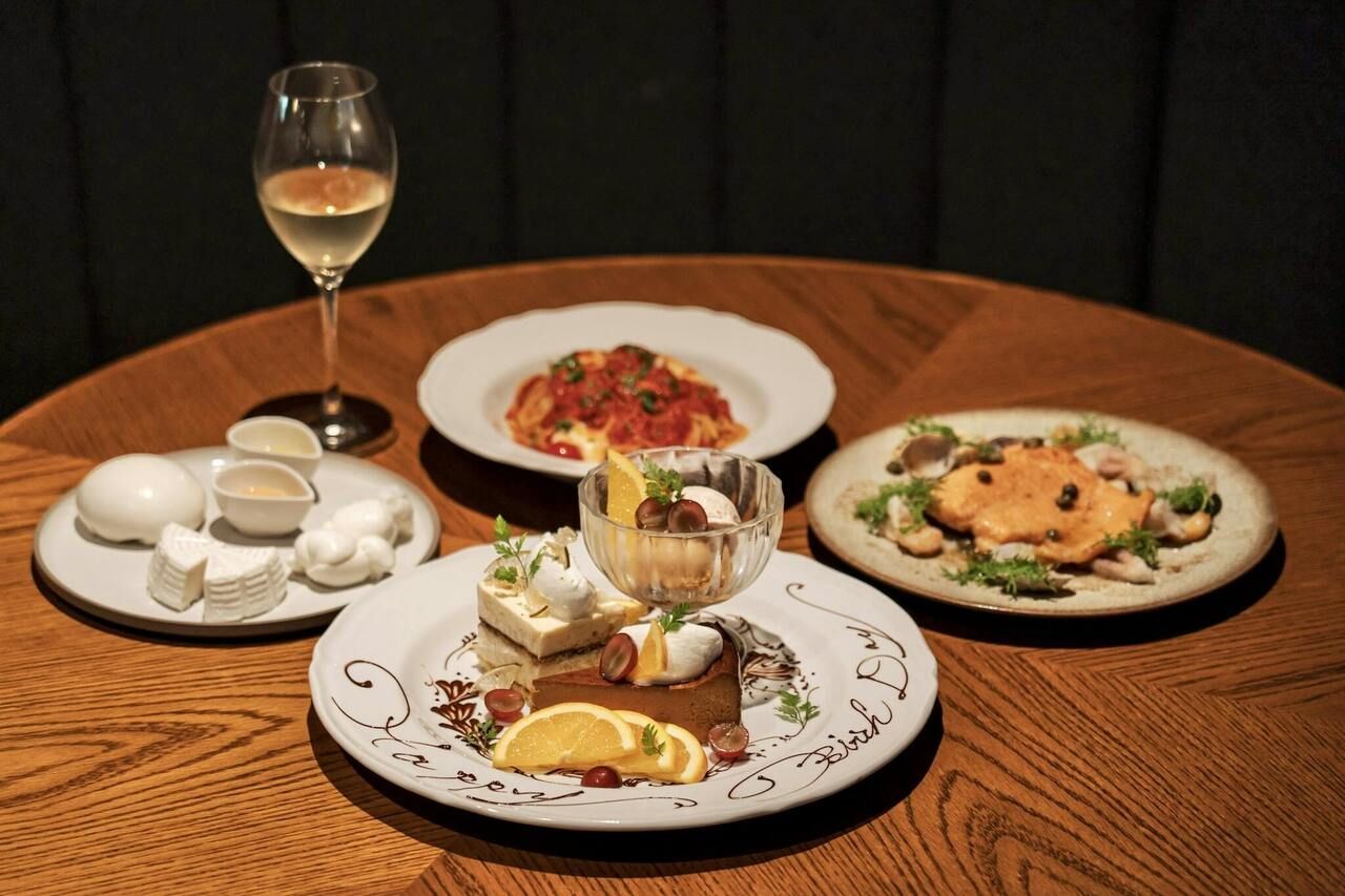 【Anniversary Dinner Course】デザートプレート付き　つくりたてフレッシュチーズと生パスタ、選べるメインなど全5品コース