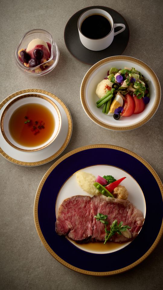 Imperial Hotel’s traditional course (4 courses total)