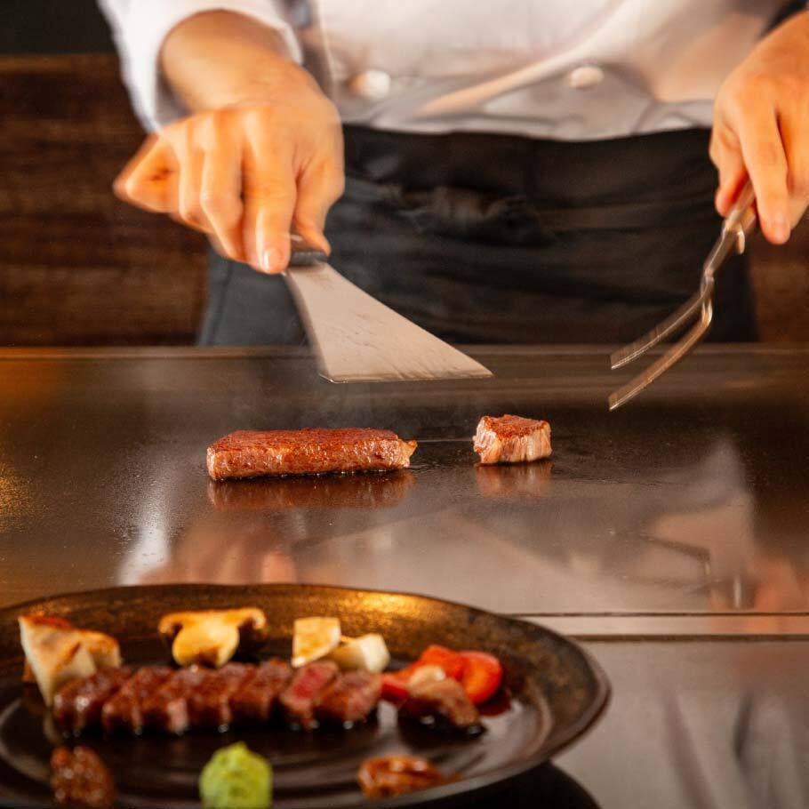 ご予約限定！「神戸牛高倉 堪能コース」 神戸牛の炙り肉寿司や温物、メインは神戸牛別格希少部位ステーキなど全9品