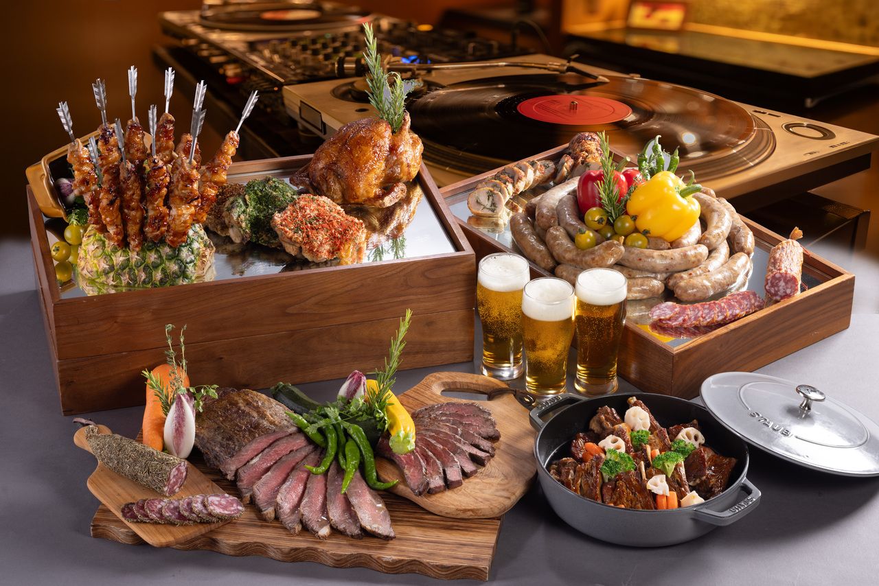 Adult BEERHALL & BAL