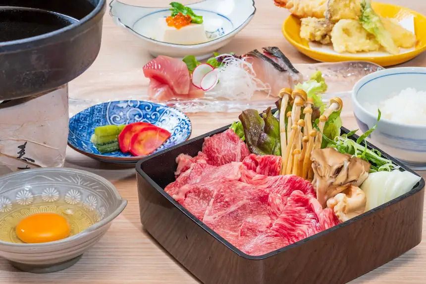 日本料理 八万ぼり / ホテルニューオウミ - Restaurant Guide