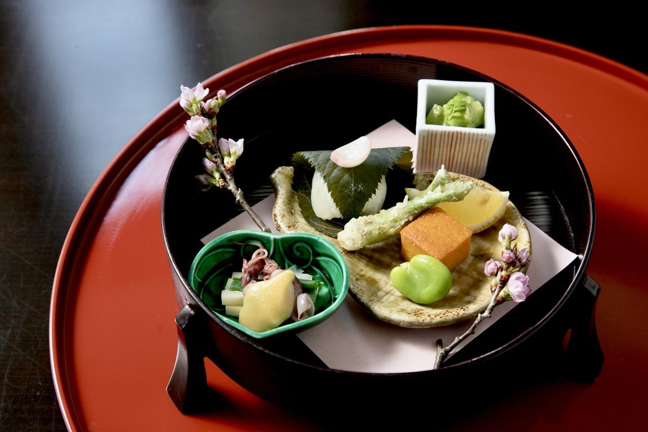 懐石料理 花壇 - Restaurant Guide - TableCheck