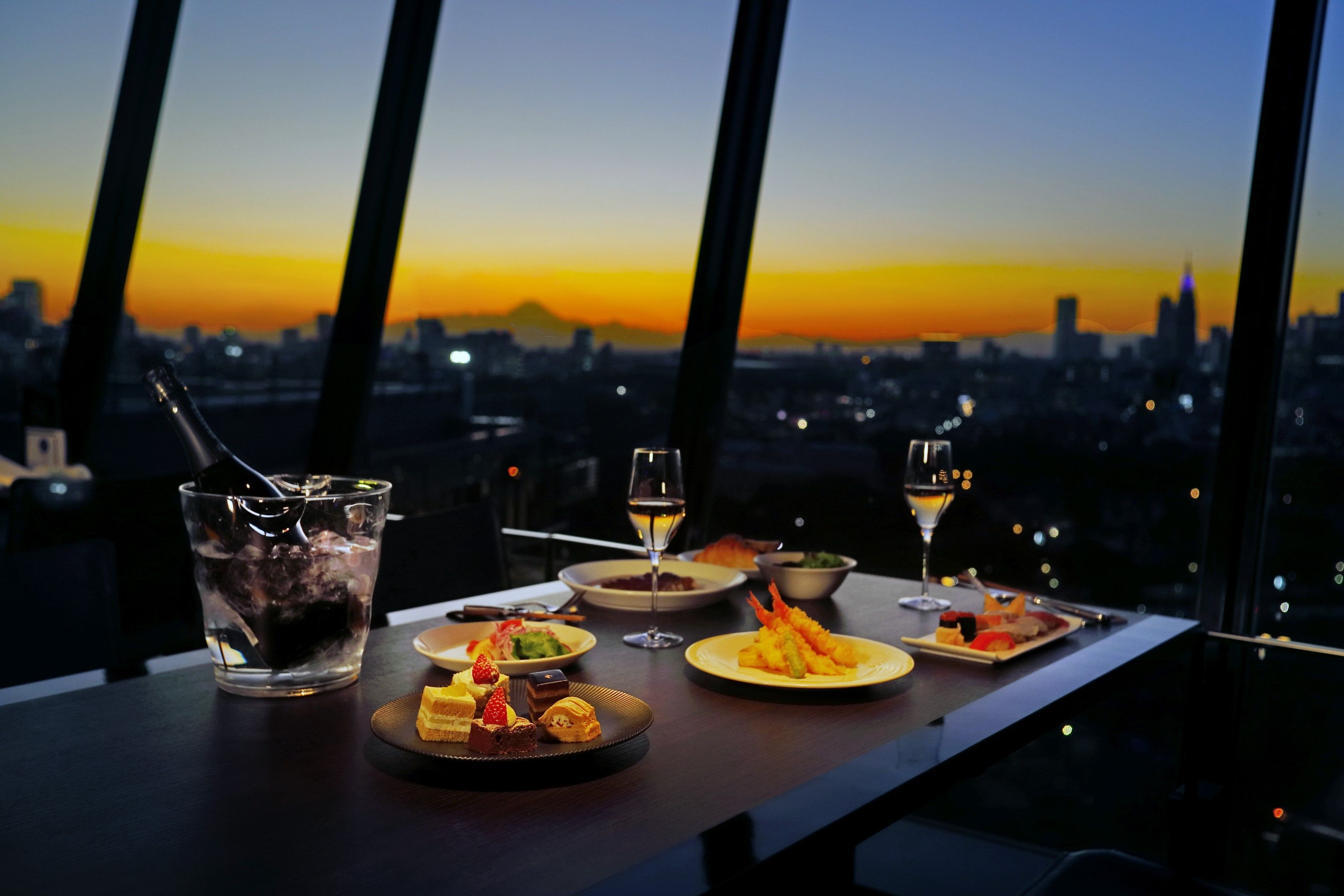 View & Dining The Sky / Hotel New Otani（Tokyo） - 레스토랑 가이드