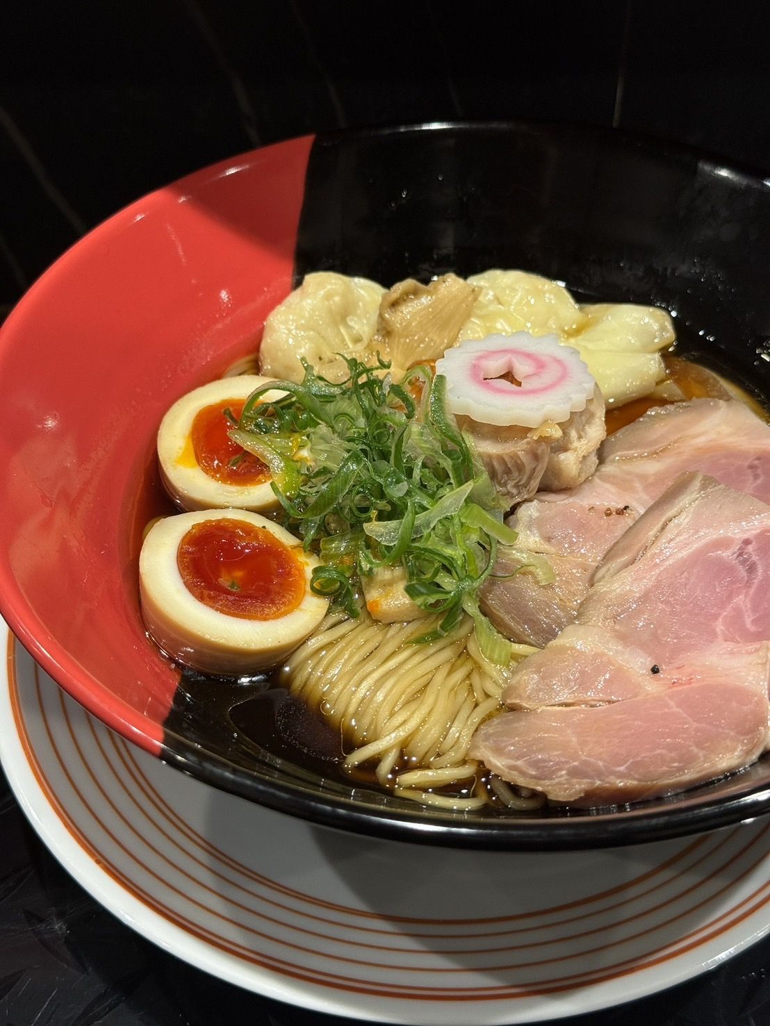 トーキョーニューミクスチャーヌードル八咫烏chikarabo - Restaurant